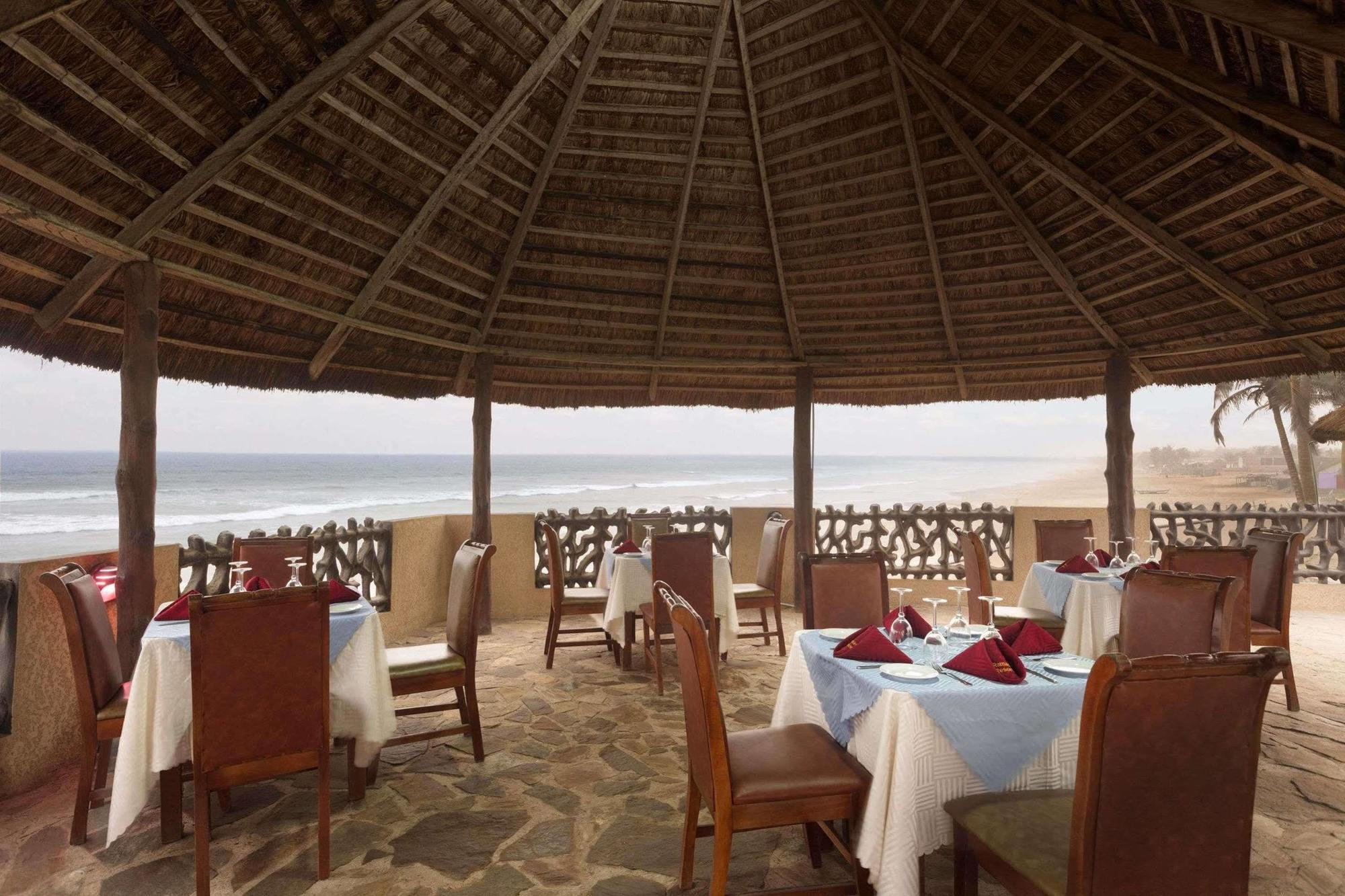 Ramada Resort Accra Ngoại thất bức ảnh