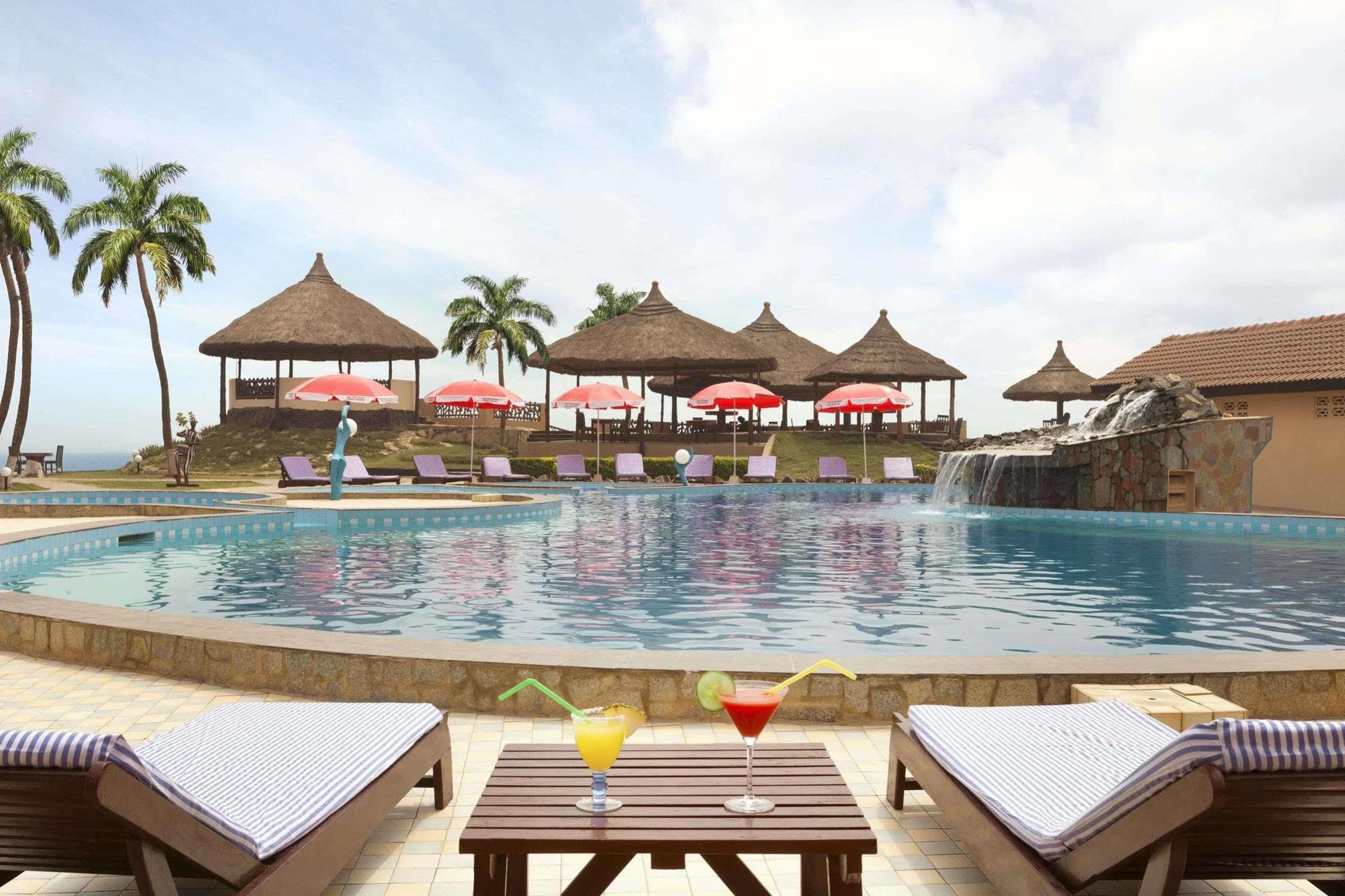Ramada Resort Accra Ngoại thất bức ảnh
