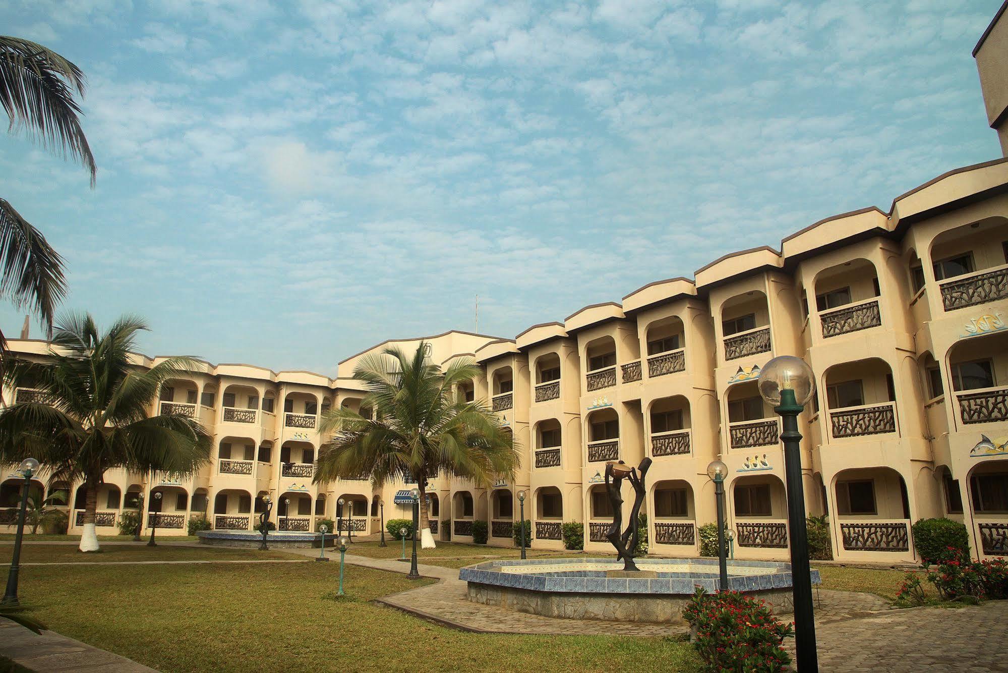 Ramada Resort Accra Ngoại thất bức ảnh